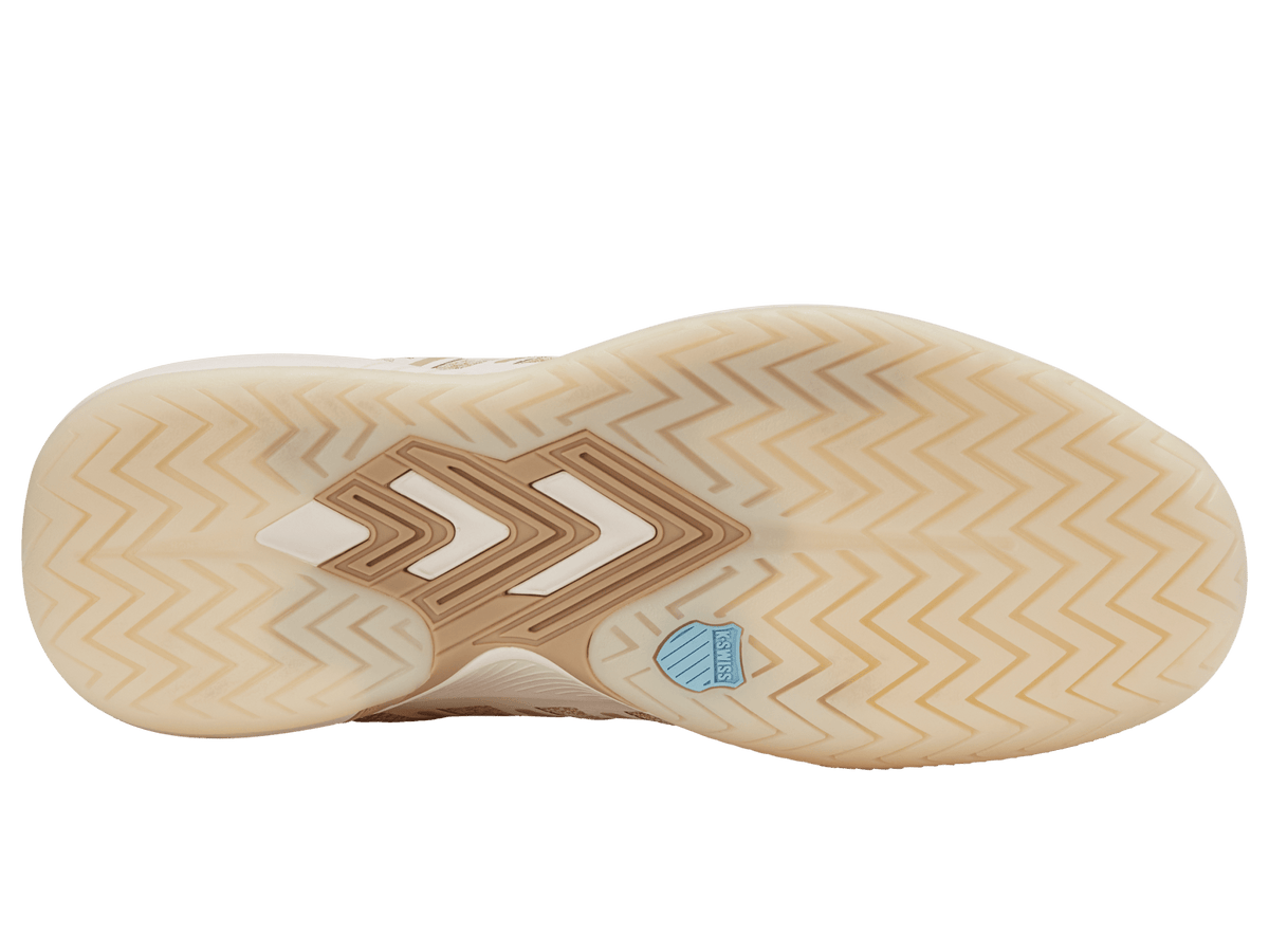 ULTRA COURT