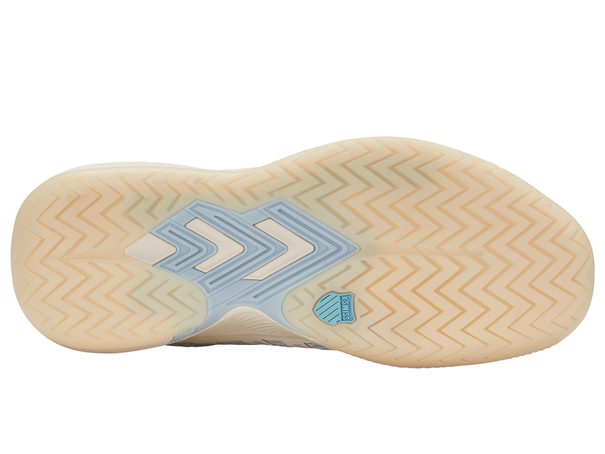 ULTRA COURT