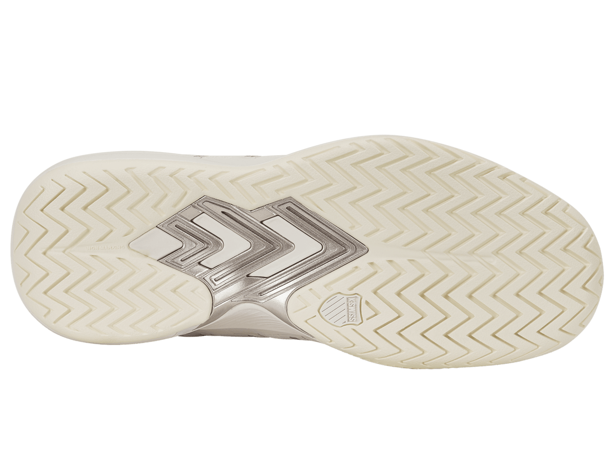 ULTRA COURT